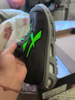 Zapatillas U-Power nuevas grises y verdes