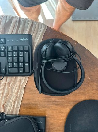 Pacchetto Ufficio Logitech: Tastiera, Mouse e Cuffie