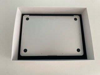 MacBook Air 13 2017 i5 8GB 128GB, SOLO 120 NUCLEOS