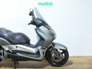 YAMAHA XMAX 250