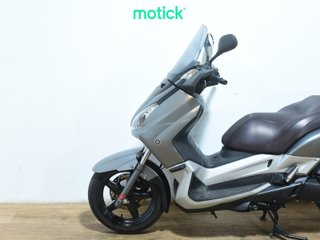 YAMAHA XMAX 250