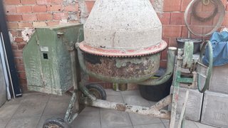 Hormigonera Inhersa H200