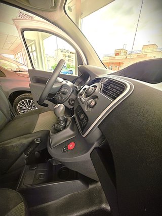Renault Kangoo 2021 / Garantia Mecanica / Financia