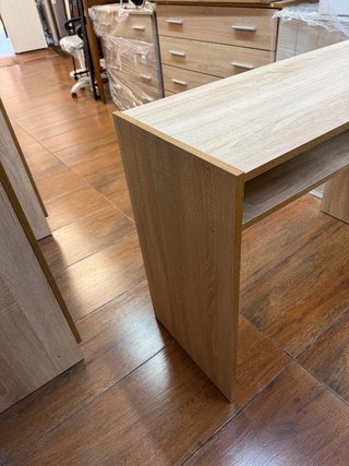 Mesa de estudio con cajón