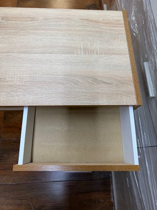 Mesa de estudio con cajón