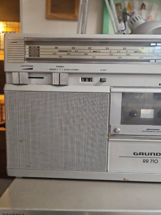 Boombox Grundig RR710