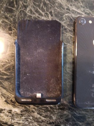 iPhone 7 Negro Roto sin cable para carga batería.