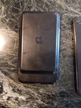 iPhone 7 Negro Roto sin cable para carga batería.