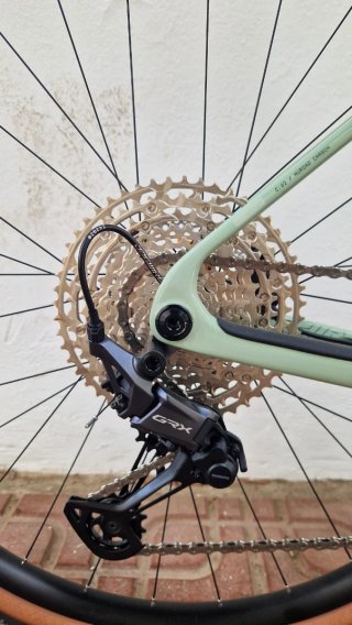 Bicicleta Gravel Cube Nuroad C:62 ONE Taglia M