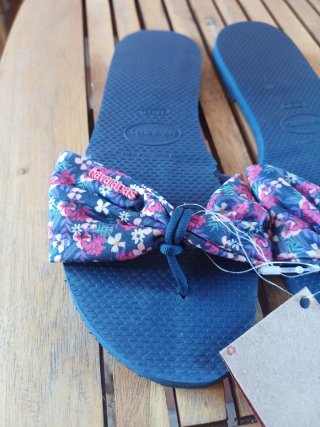 Havaianas infradito nuove con fiore taglia 40