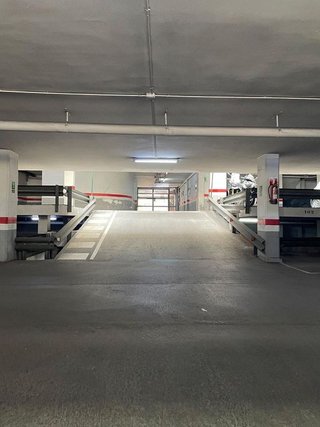 Garaje en venta en Sants-Badal en Barcelona