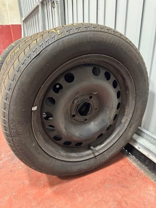 4 Neumáticos 205/55 R16 con llantas