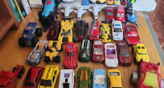 Lote de coches de juguete