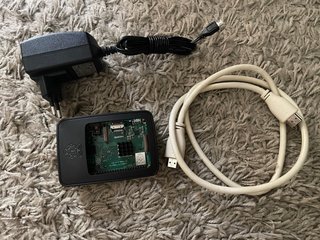 Raspberry Pi 3B+ con accesorios