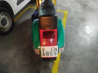 Vespa 200 Iris Scooter Clásica