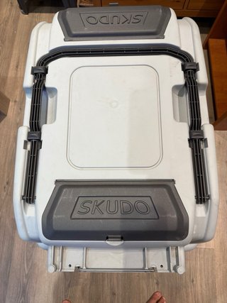 Transportín Perro SKUDO 5 IATA Gris/Blanco