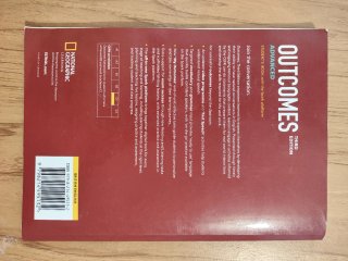 Libro INGLÉS C1 advanced OUTCOMES National Geo.