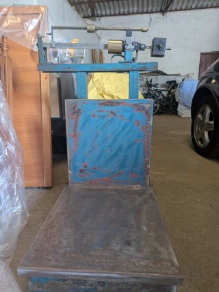 Báscula antigua de hierro
