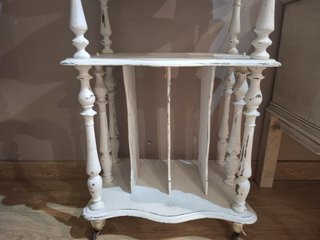 Mueble auxiliar estante de madera antiguo