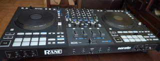 Mesa de mezclas Rane Four