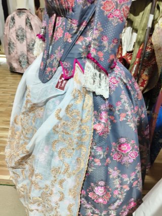 Traje Fallera Talla 44 leer bien descripción