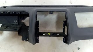 Nissan 56677 salpicadero 680300x802 terrano ii