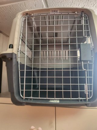 Transportín para mascotas beige y negro