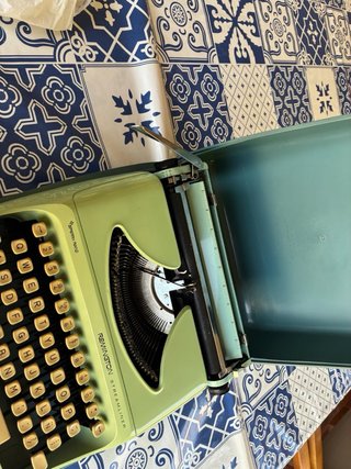 Máquina de escribir Remington Streamliner