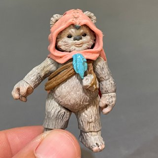 STAR WARS | Kneesa (Ewok pack) | DTF 2012 | 3,75"