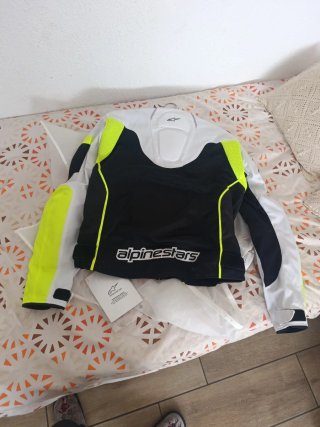 Chaqueta Moto Alpinestars Negra y Fluor