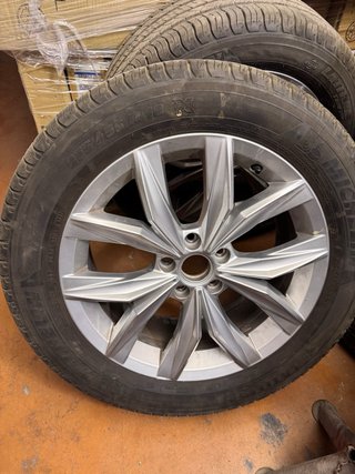 Llantas 235/55 R18 Michelin  De Volkswagen Tiguan
