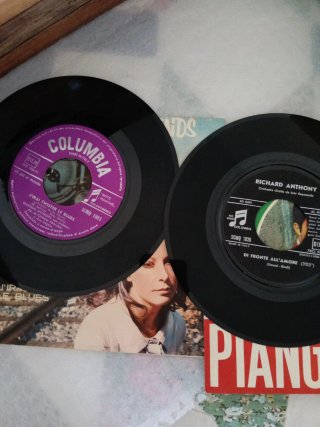 2 Vinili 45 Giri Richard Anthony