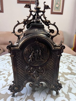 Reloj de mesa antiguo decorativo + candelabros