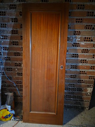 Puerta de madera €5