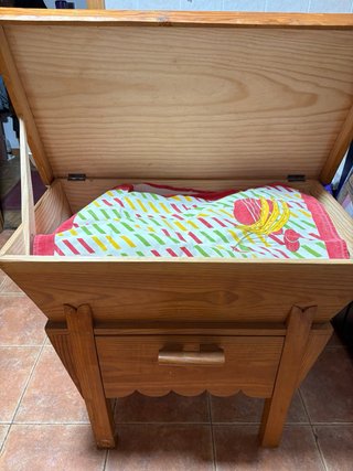 Mueble (Artesa) rústico de madera hecho a mano