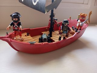 Barco Pirata Playmobil con Figuras