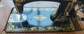 Máquina de coser antigua Wertheim