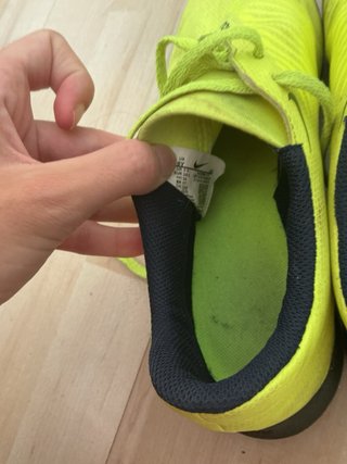 Botas de fútbol Nike Phantom VSN amarillas