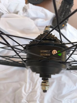 Rueda trasera de bicicleta Eléctrica con motor
