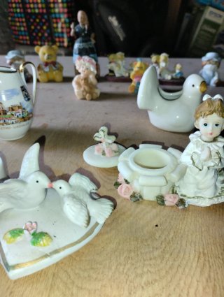 Lote figuras pequeñas cerámica y plástico