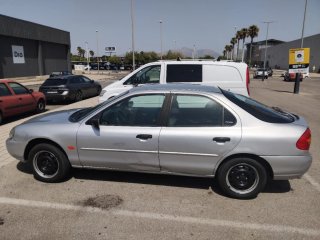 Ford Mondeo 2000