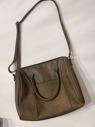 Bolso Primark verde caqui