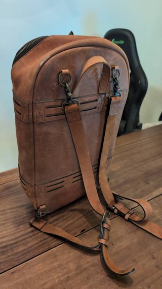 Mochila Oaks & Phoenix Marrón impecable, 100% piel