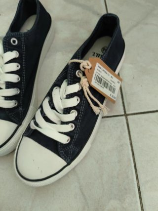 Scarpe donna blu e bianche n. 38
