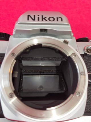 Cuerpo Nikon FM Cromado