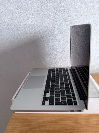 MacBook Pro 13 i5 8GB RAM SSD + Office 2019