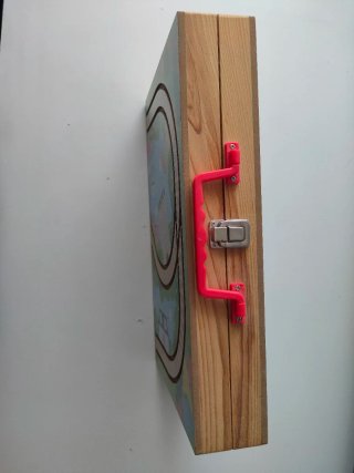 Maletín con tren de madera