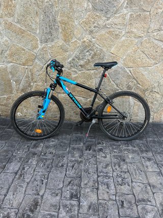 Bicicleta Btwin Azul y Negra
