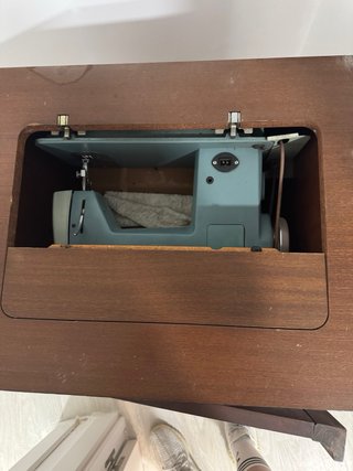 Máquina de coser Alfa Alfamatic 109