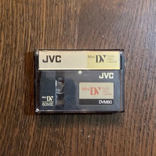 Videocámara JVC Mini DV GR-DV1 + 2 baterias + Acce
